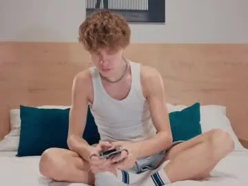 kittengirlxo – webcam model profile photo Image 15