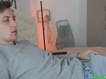 nagi_112 – webcam model profile photo Image 4