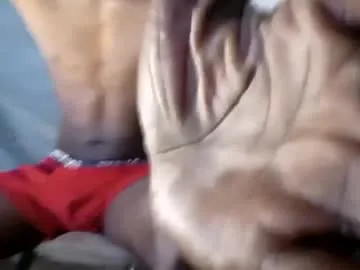 YU-KI00 – webcam model profile photo Image 12