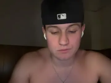 Runarunapi – webcam model profile photo Image 4