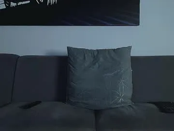 travonidas – webcam model profile photo Image 15