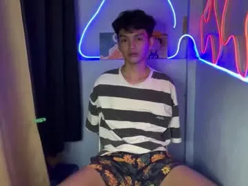 vanandjuani – webcam model profile photo Image 10