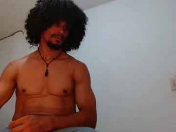 Runarunapi – webcam model profile photo Image 7