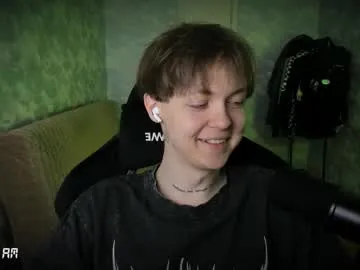 travonidas – webcam model profile photo Image 13