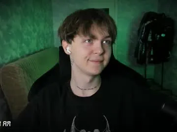 travonidas – webcam model profile photo Image 14