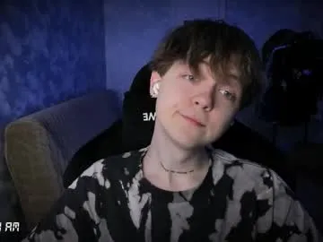 travonidas – webcam model profile photo Image 18