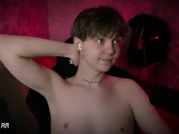 travonidas – webcam model profile photo Image 9