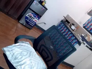 krissone live broadcast Image 3