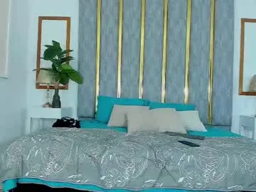 vanandjuani – webcam model profile photo Image 7