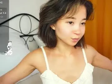 yesonee – webcam model profile photo Image 5