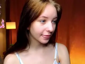 Runarunapi – webcam model profile photo Image 6