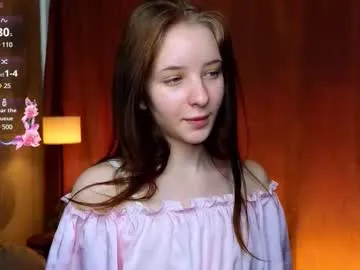 Runarunapi – webcam model profile photo Image 9