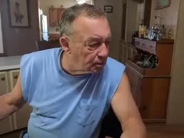 aviebby – webcam model profile photo Image 8