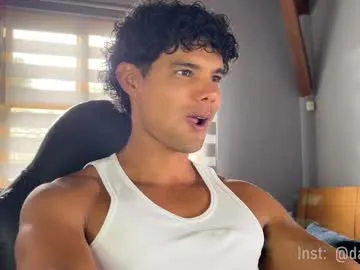 aviebby – webcam model profile photo Image 11