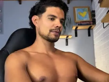 aviebby – webcam model profile photo Image 6