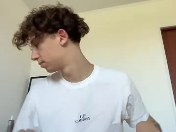 aviebby – webcam model profile photo Image 18