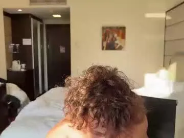 aviebby – webcam model profile photo Image 3