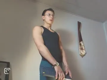 kriss0leoo – webcam model profile photo Image 9