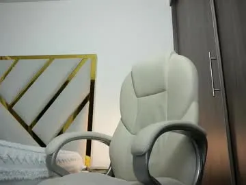 Minami_jjjj – webcam model profile photo Image 6