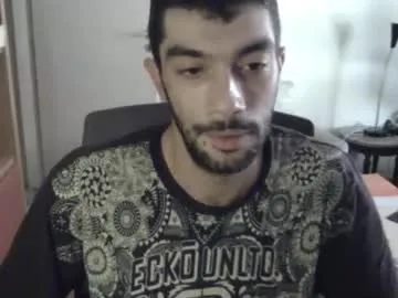 travonidas – webcam model profile photo Image 11