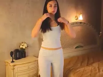 tinyxstar – webcam model profile photo Image 5