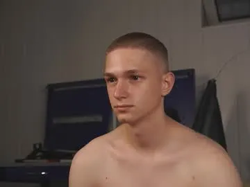 mon1_day – webcam model profile photo Image 10