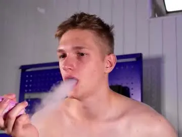 mon1_day – webcam model profile photo Image 4