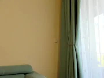 DollyTall – webcam model profile photo Image 18