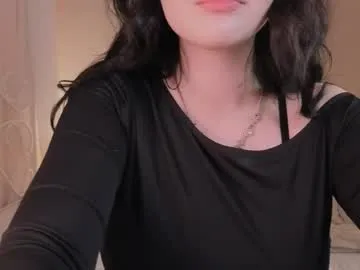 Runarunapi – webcam model profile photo Image 11