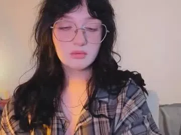 Runarunapi – webcam model profile photo Image 12