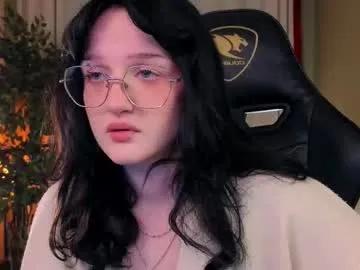 Runarunapi – webcam model profile photo Image 18