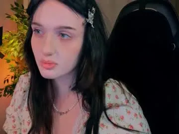 Runarunapi – webcam model profile photo Image 8