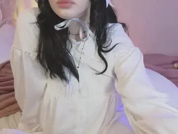 Runarunapi – webcam model profile photo Image 9