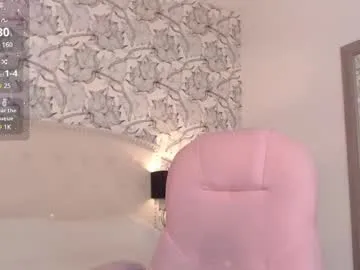 STRIP_GLOW – webcam model profile photo Image 7