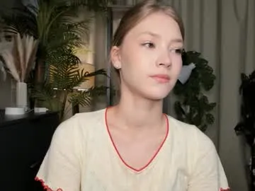 Runarunapi – webcam model profile photo Image 17