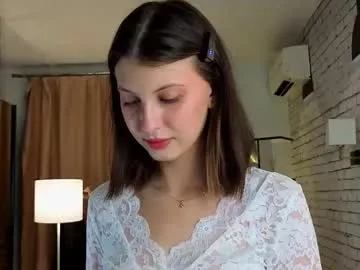 CurlyElisa – webcam model profile photo Image 17