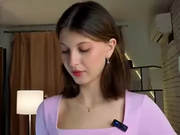 CurlyElisa – webcam model profile photo Image 18