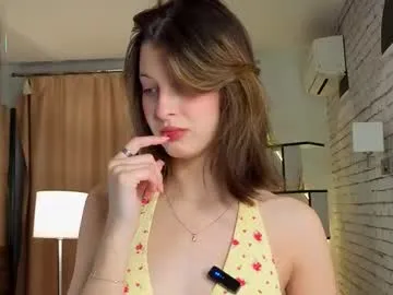 CurlyElisa – webcam model profile photo Image 19