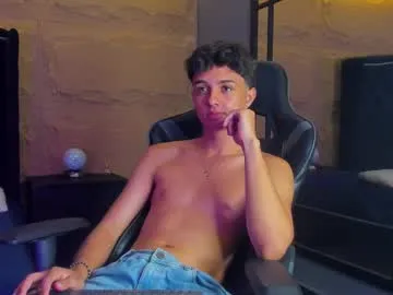 Runarunapi – webcam model profile photo Image 15