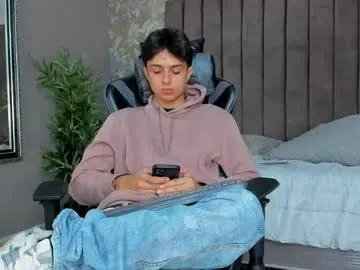 Runarunapi – webcam model profile photo Image 19