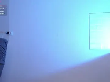 Runarunapi – webcam model profile photo Image 10