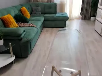 FaaBinaa – webcam model profile photo Image 18