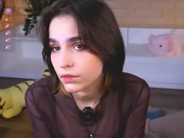 Runarunapi – webcam model profile photo Image 6