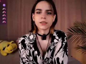 Runarunapi – webcam model profile photo Image 8