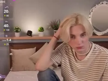 travonidas – webcam model profile photo Image 7