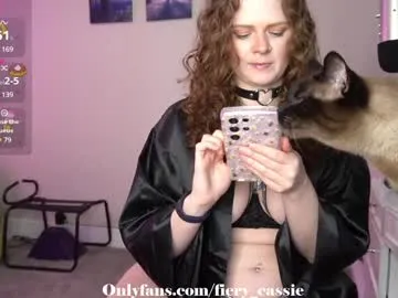 monika_reed1 – webcam model profile photo Image 6