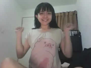 Runarunapi – webcam model profile photo Image 13