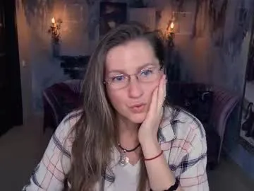 Runarunapi – webcam model profile photo Image 6