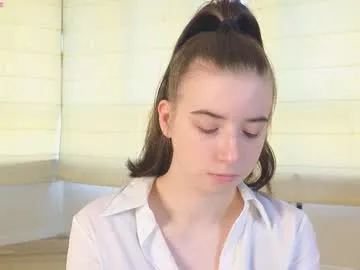 Runarunapi – webcam model profile photo Image 16