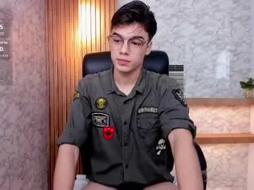 Runarunapi – webcam model profile photo Image 6